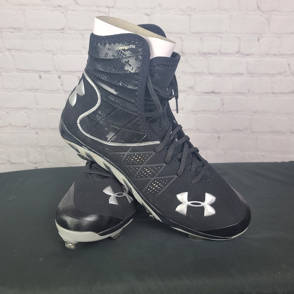 Under Armour Spine Highlight Black/ Black Cleats. Mens Sz 13
